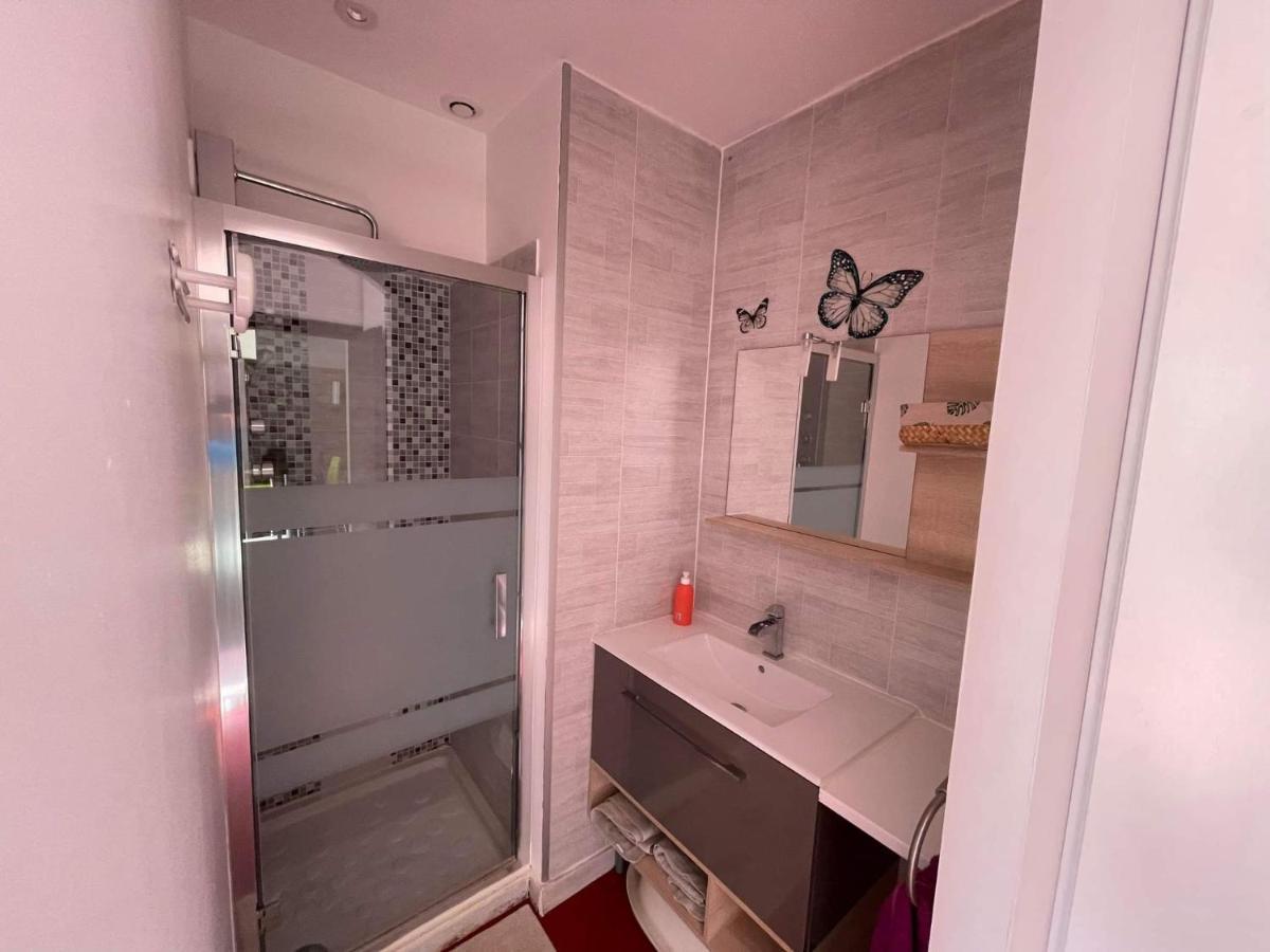 Maison F2, Neuve Au Calme Avec Jardinet La Crau Bagian luar foto